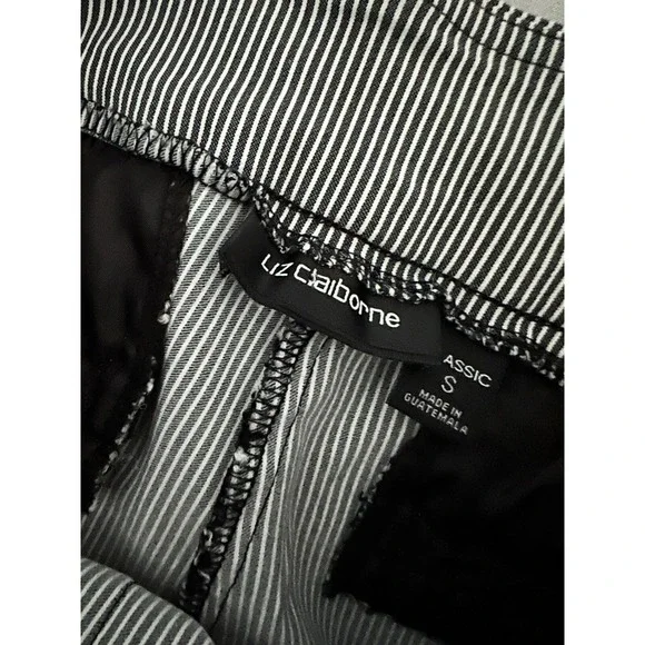 Liz Claiborne Bermuda Shorts Womens Small Black White Stripe Gold Buttons - Picture 5 of 6